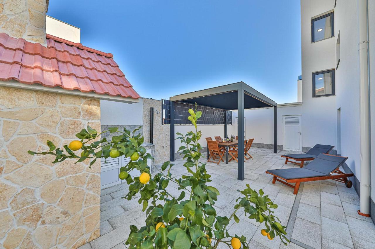 Luxury Apartment Pia With Swimming Pool And Grill Trogir Exterior foto