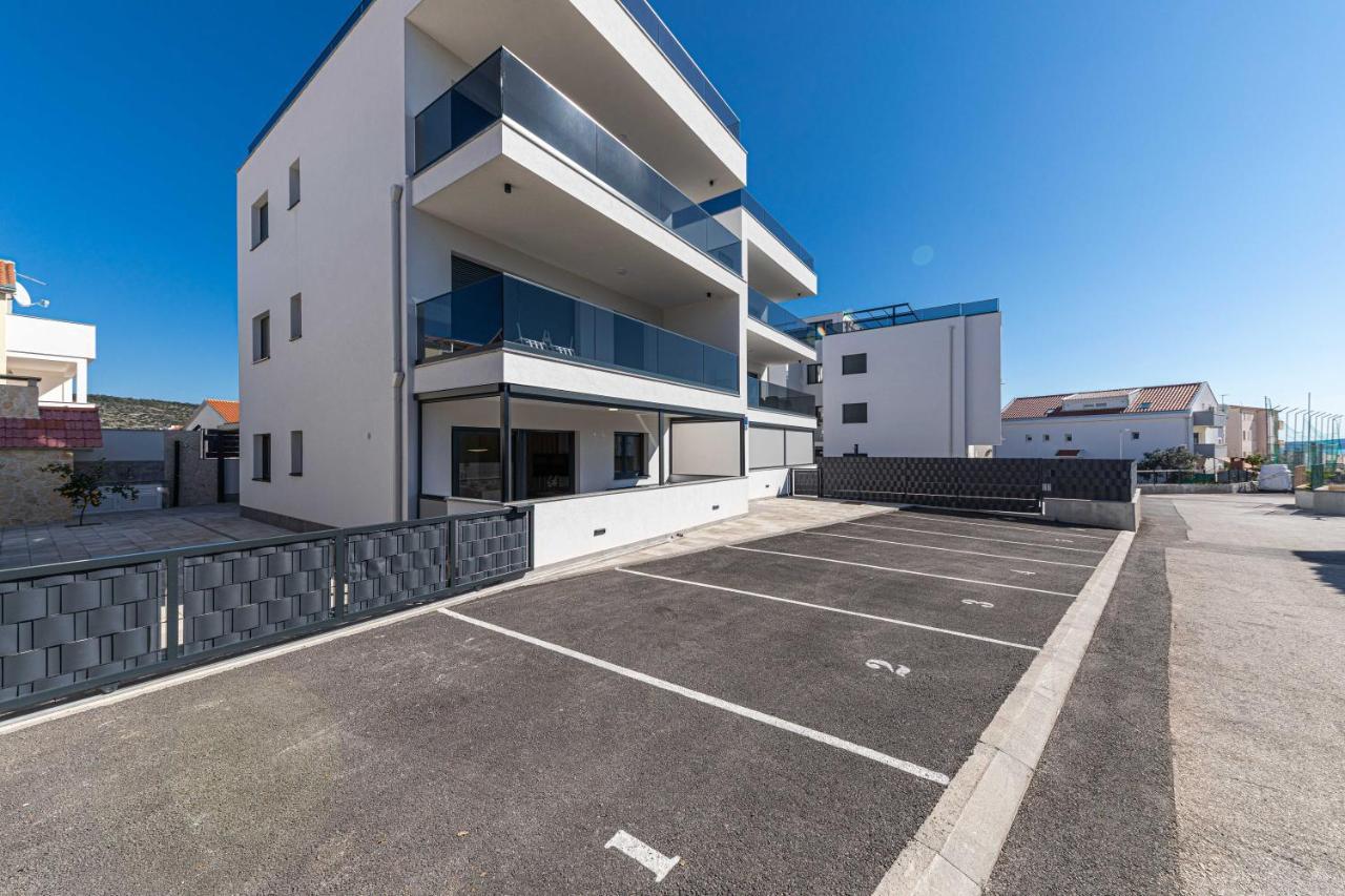 Luxury Apartment Pia With Swimming Pool And Grill Trogir Exterior foto